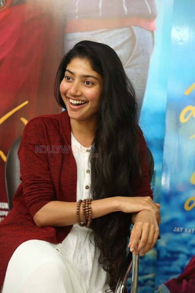 Maari Heroine Sai Pallavi Interview Stills