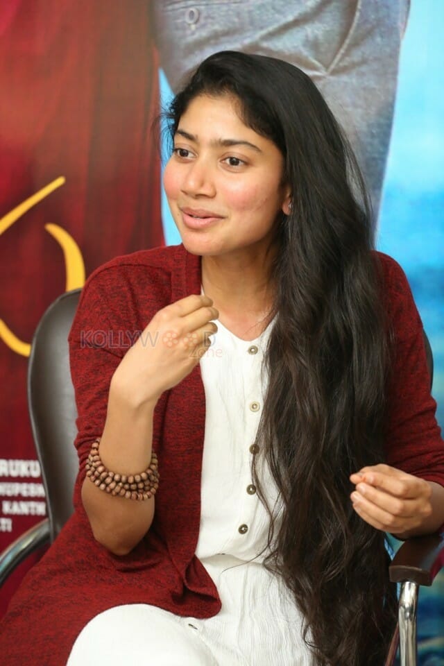 Maari Heroine Sai Pallavi Interview Stills