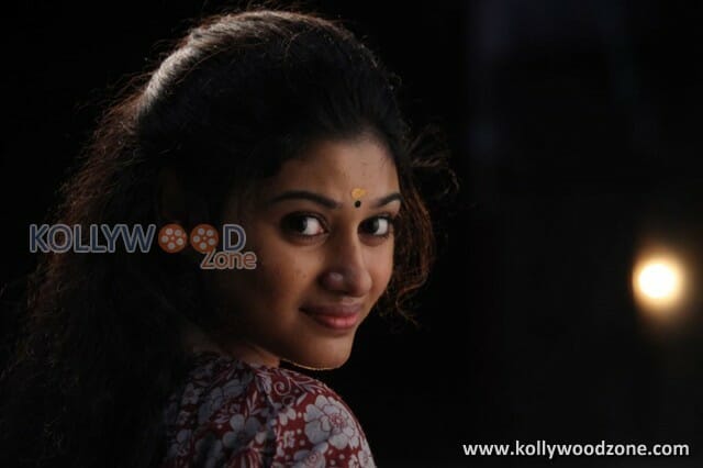 Madha Yaanai Koottam Movie Heroine Oviya Pictures