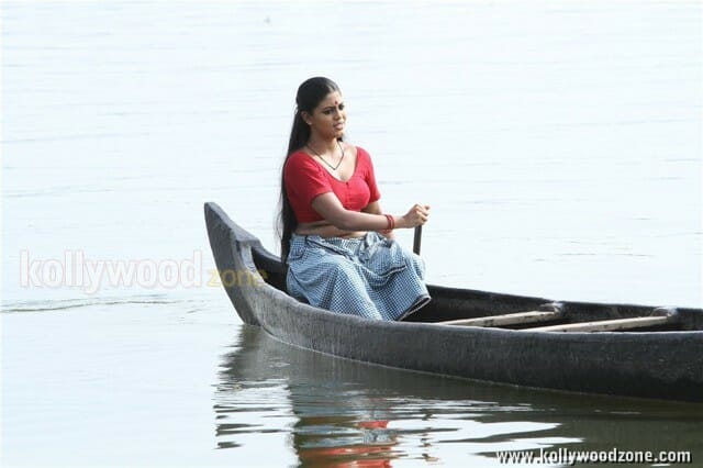 Malayalam Actress Iniya Sexy Pictures