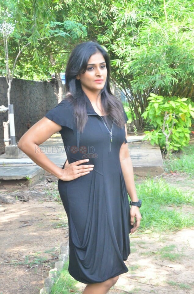 Malayalam Actress Ramya Nambeesan New Photos