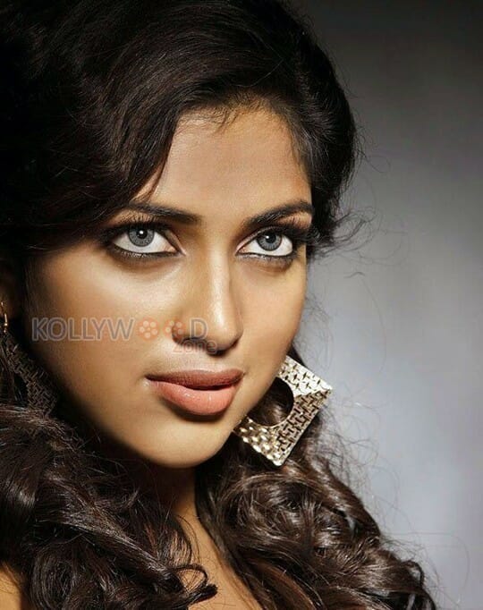 Mallu Actress Amala Paul Pictures