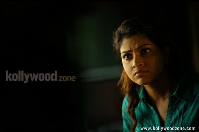 Mallu Babe Amala Paul In Run Baby Run Movie Pictures