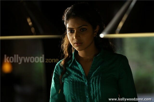 Mallu Babe Amala Paul In Run Baby Run Movie Pictures