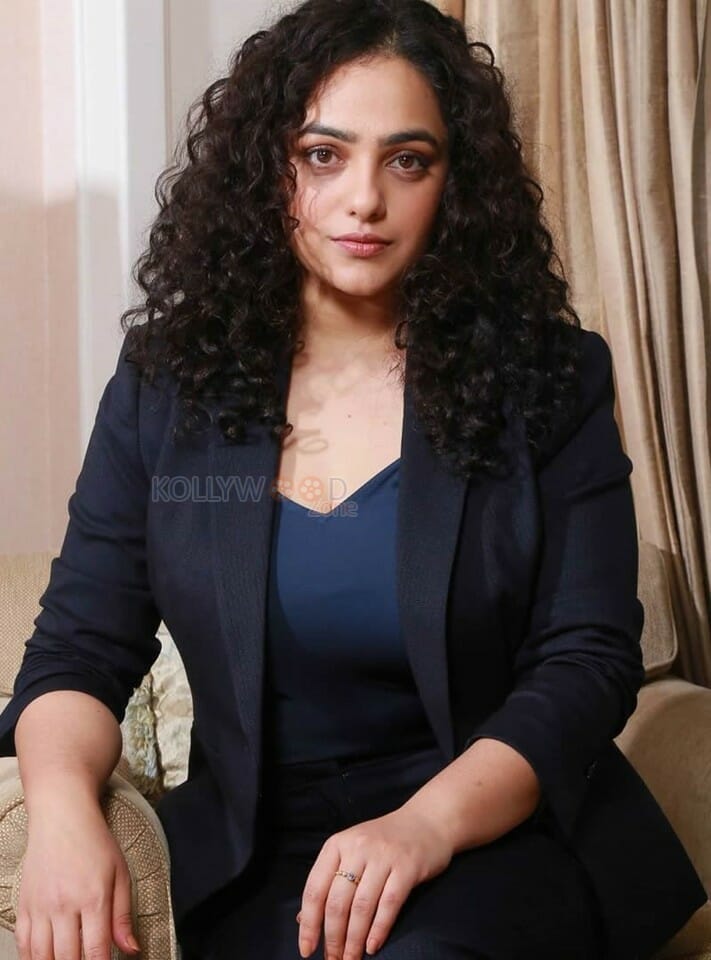 Mallu Beauty Nithya Menen Photos