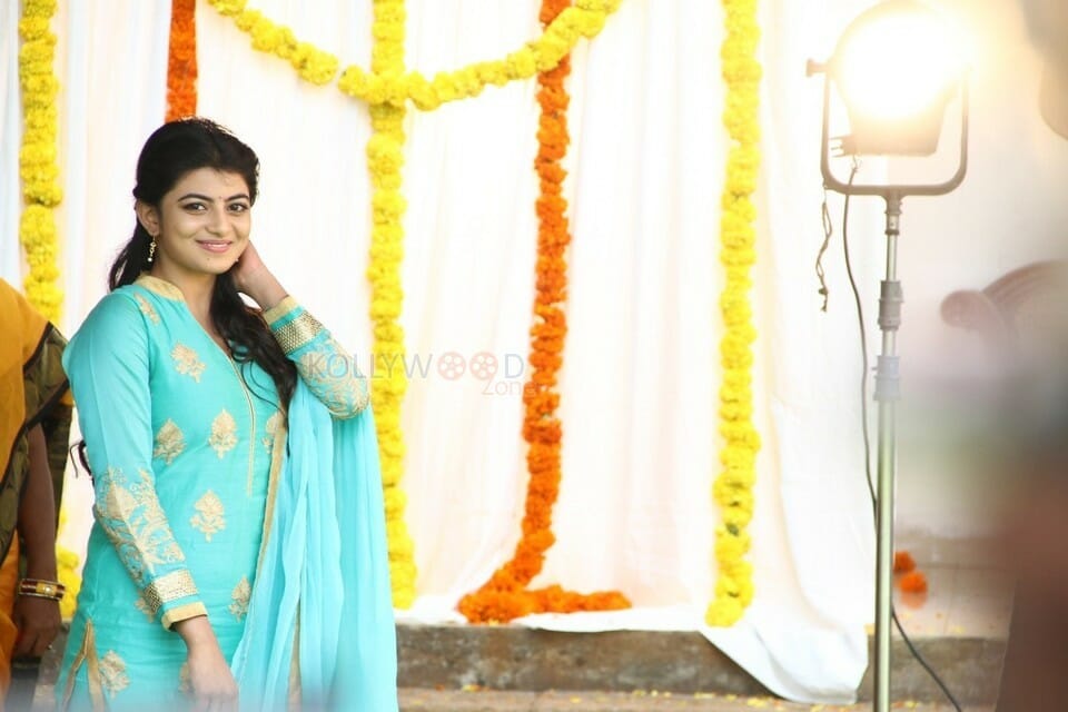 Mannar Vagaiyara Movie Heroine Anandhi Pictures