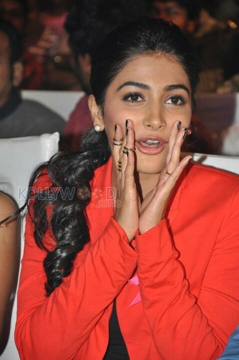 Model Actress Pooja Hegde Pictures