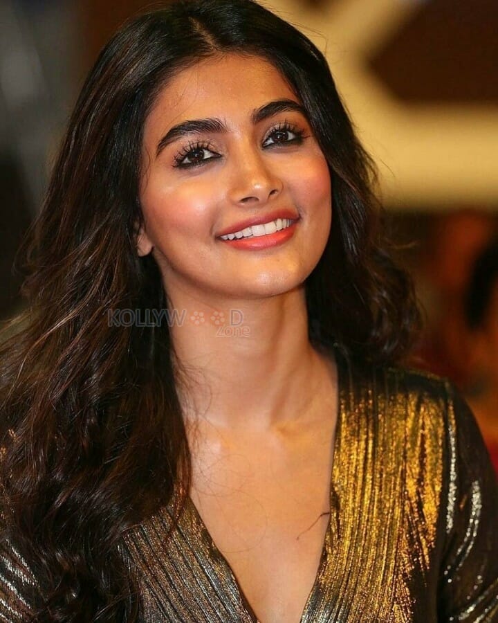 Most Eligible Bachelor Movie Heroine Pooja Hegde Photos