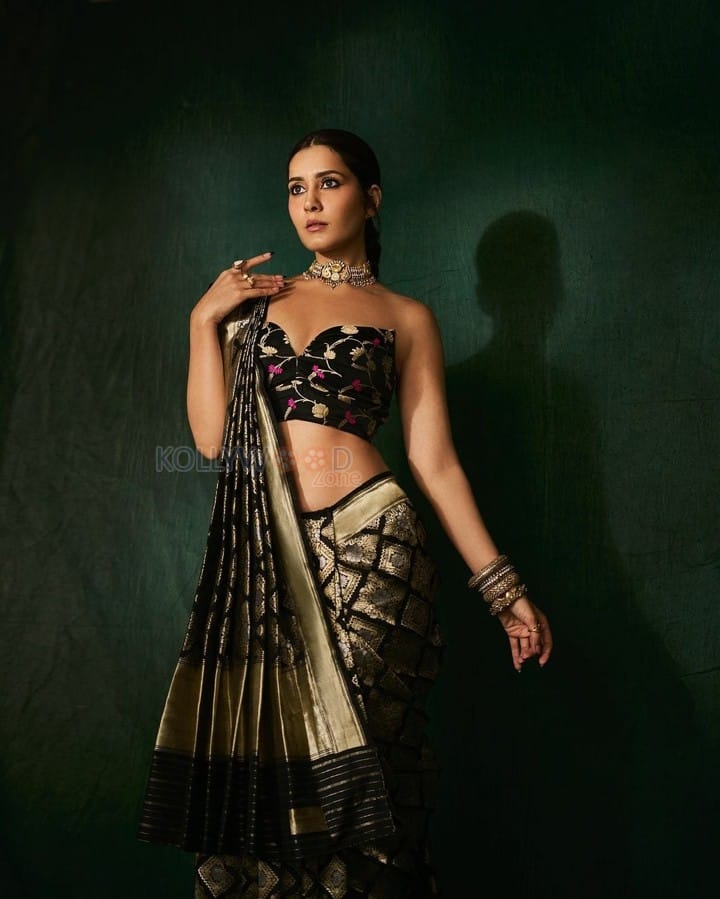 Most Popular Face of the Year Raashii Khanna in a Black Silk Saree with an Off Shoulder Cleavage Blouse Photos 03