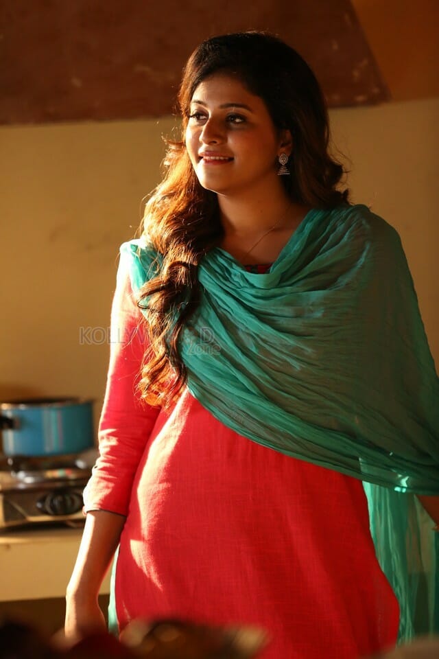 Naadodigal Heroine Anjali Pictures