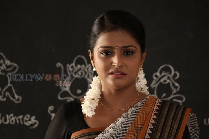 Nallu Polisum Nalla Irundha Oorum Movie Heroine Remya Nambeesan Photos