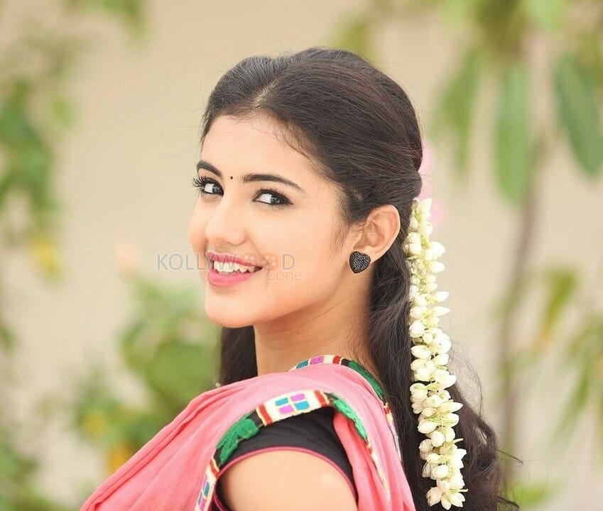 Nela Ticket Movie Heroine Malavika Sharma Photos