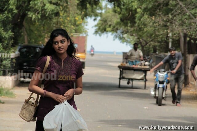 Oviya In Marina Movie Pictures