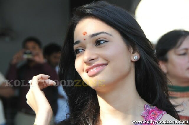 Photos Of Sexy Tamanna In Pink