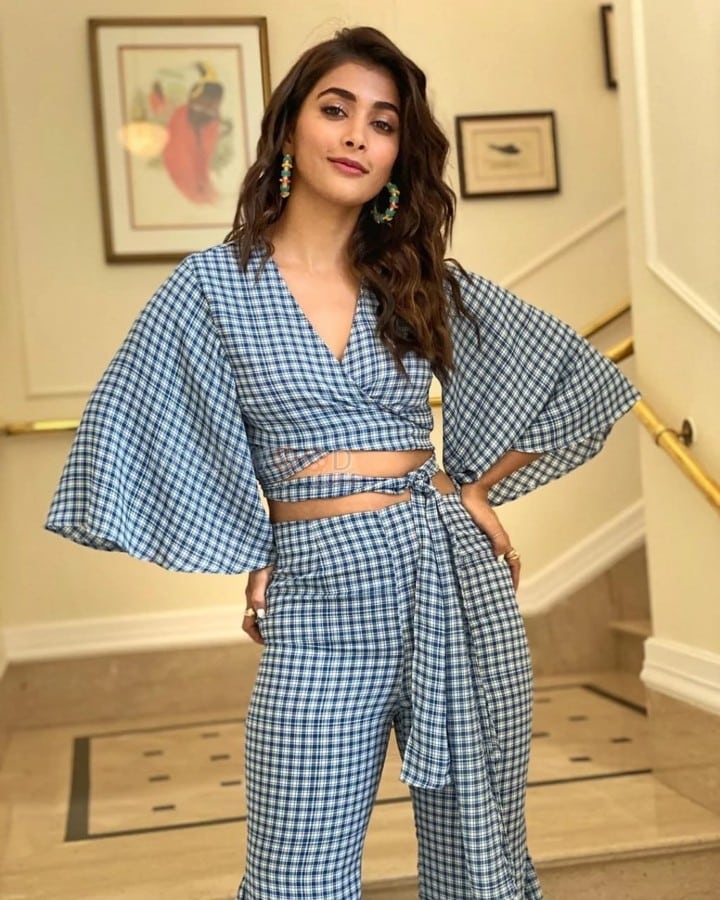 Playful Pooja Hegde in a Blue ish Grey Co ord Set Photos 02