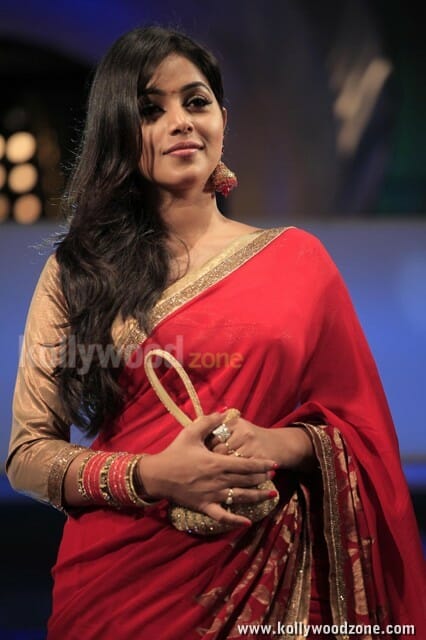 Poorna In Vijay Awards