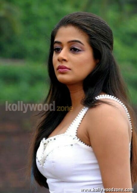 Priyamani Hot New Pictures