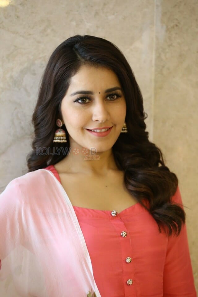 Raashi Khanna At Tholi Prema Movie Success Meet Photos