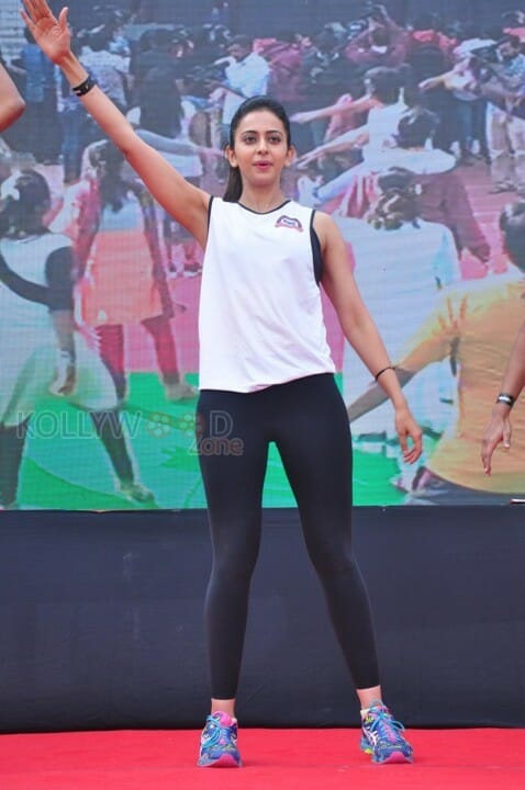 Rakul Preet At Fitness Unplugged For Rape Victims Event Photos