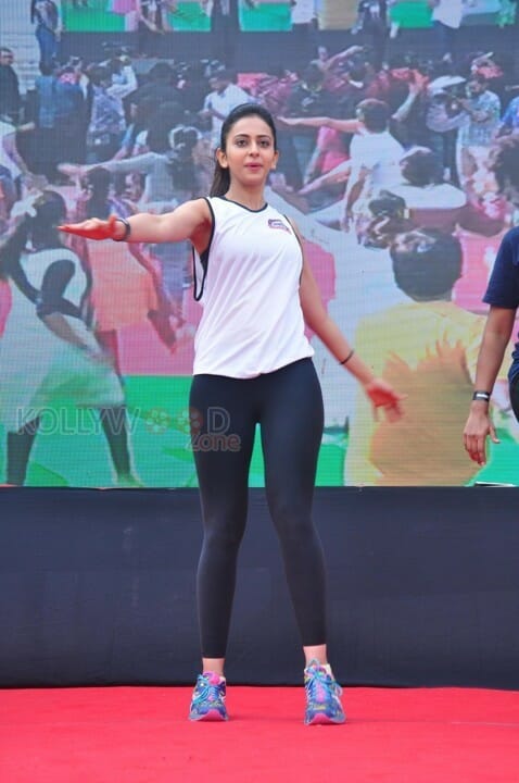 Rakul Preet At Fitness Unplugged For Rape Victims Event Photos