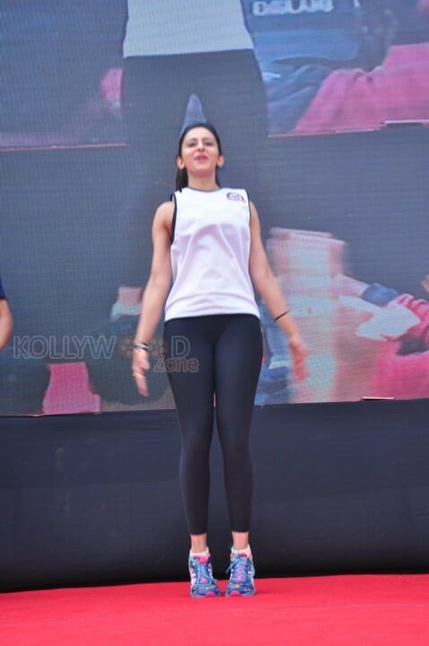 Rakul Preet At Fitness Unplugged For Rape Victims Event Photos