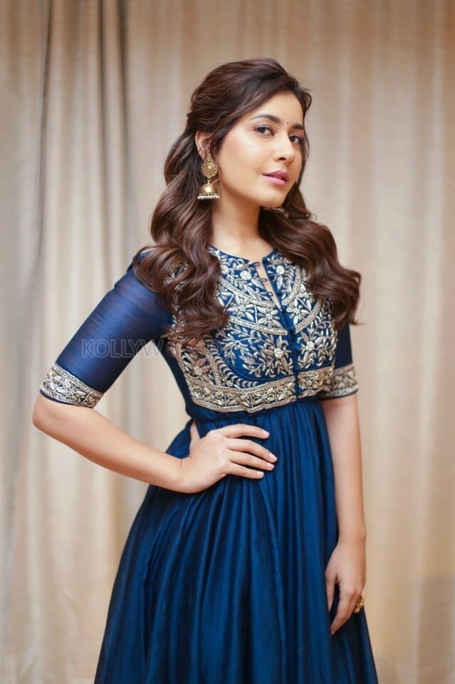 Rashi Khanna Photo Shoot Stills