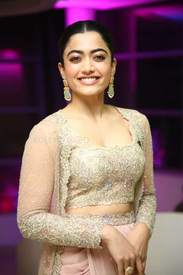 Rashmika Mandanna at Pushpa Movie Pre Release Interview Photos 76