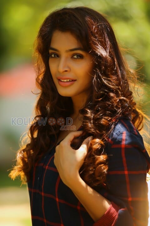 Sanchita Shetty Sexy New Photoshoot Stills