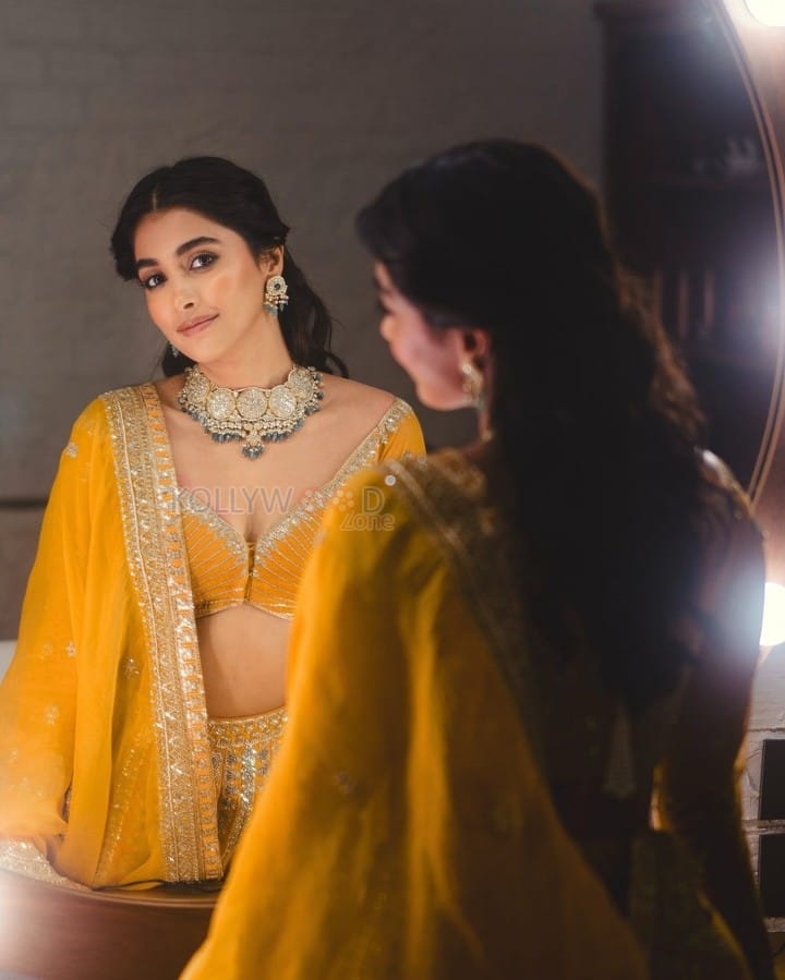 Sensuous Pooja Hegde in a Yellow Lehenga at Anant Ambani and Radhika Merchant Wedding Photos 05