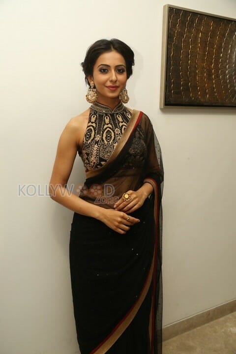 Sexy Actress Rakul Preet Singh Saree Photos