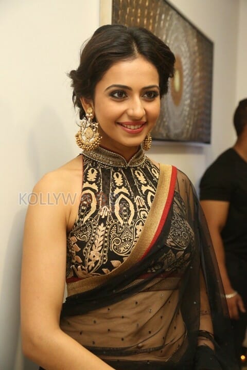 Sexy Actress Rakul Preet Singh Saree Photos