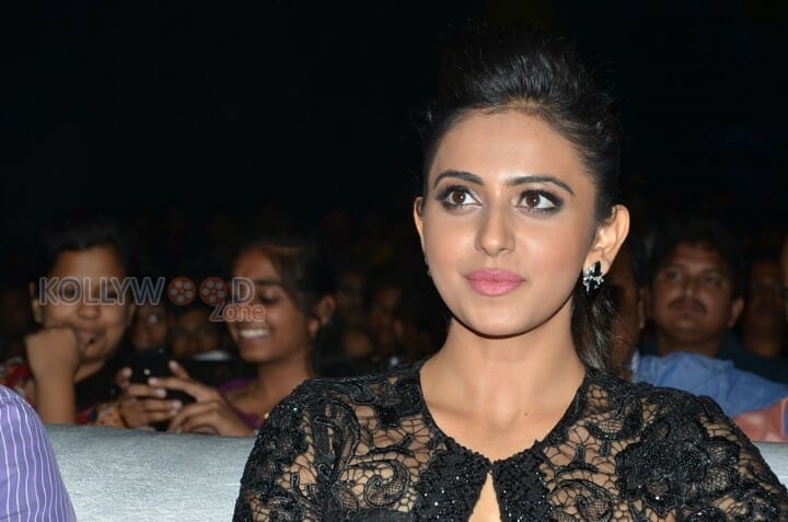 Sexy Actress Rakul Preet Singh Stills