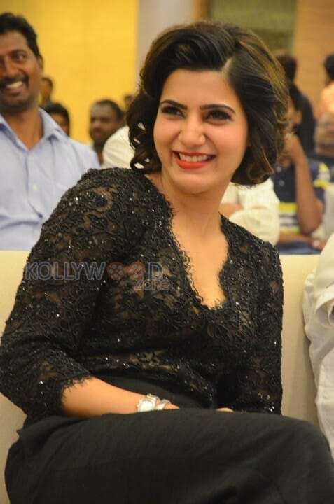 Sexy Actress Samantha New Photos