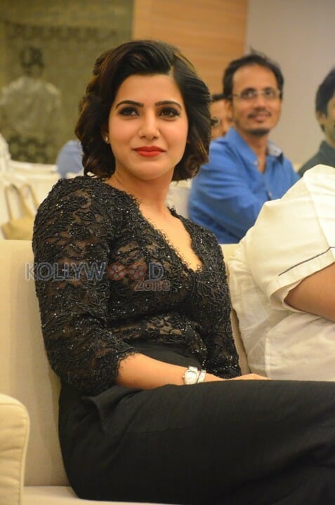 Sexy Actress Samantha New Photos