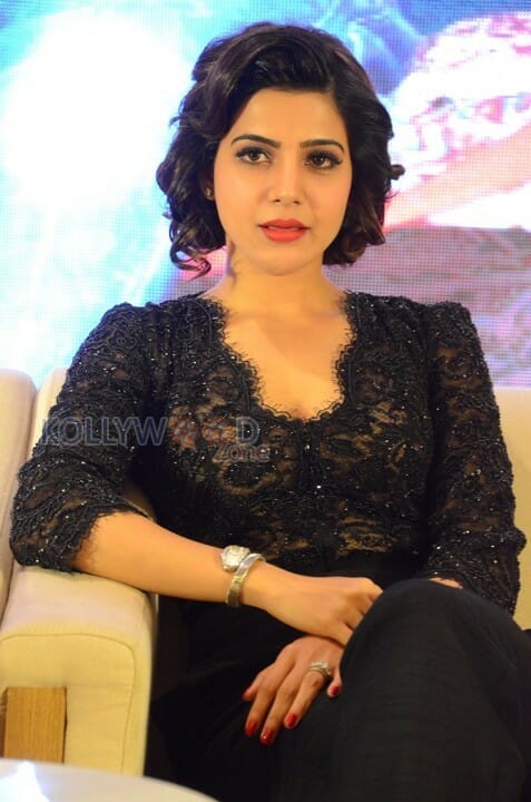 Sexy Actress Samantha New Photos