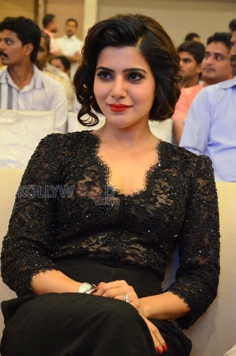 Sexy Actress Samantha New Photos