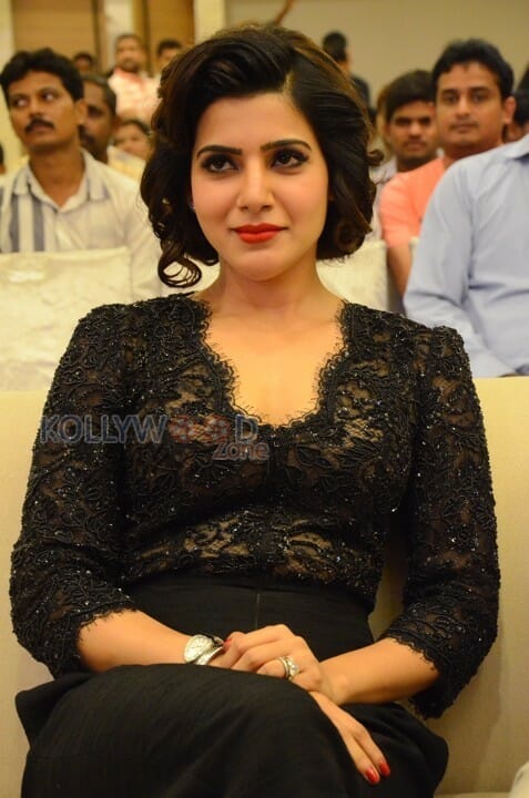 Sexy Actress Samantha New Photos