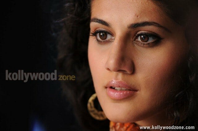 Sexy Actress Tapsee Photos