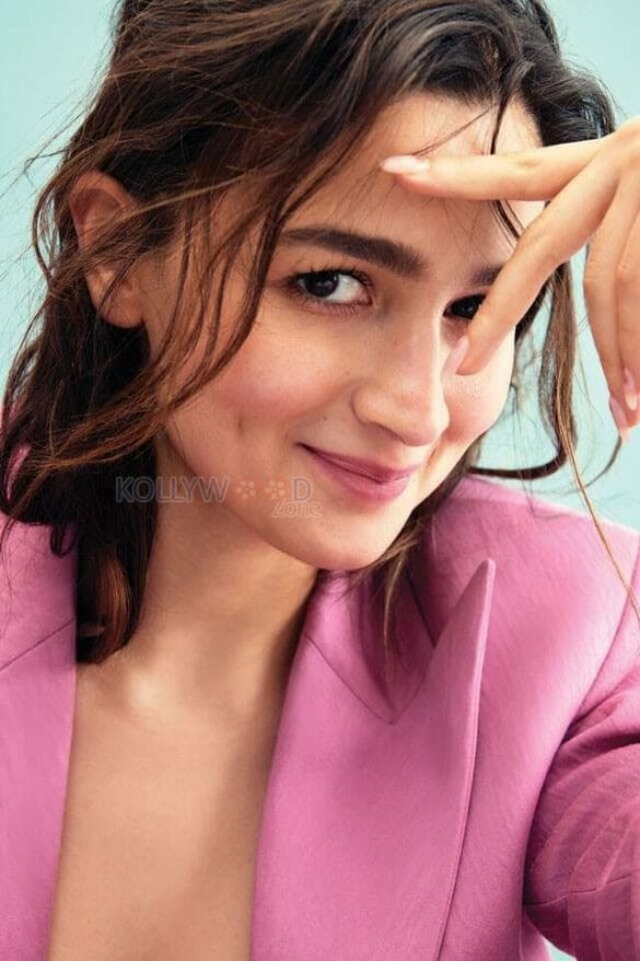 Sexy Alia Bhatt Femina Magazine Photoshoot Stills 02 243791 Kollywood Zone 