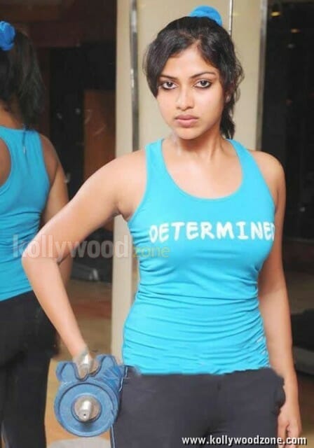 Sexy Amala Paul Gym Workout Pictures