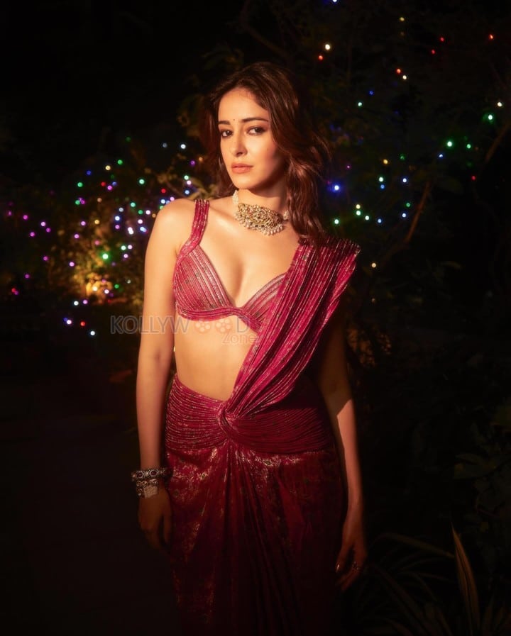 Sexy Ananya Panday in a Red Pink Saree with a Bikini Style Blouse Photos 06