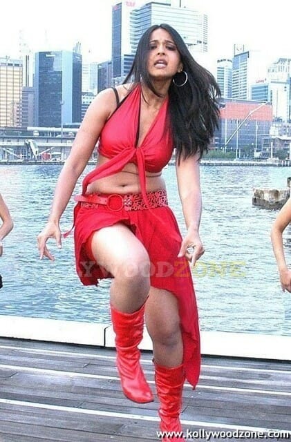 Sexy Anuskha In Khaleza Movie Stills