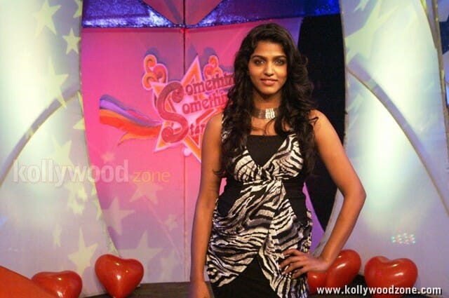 Sexy Dhansika In Polimer Tv Pictures