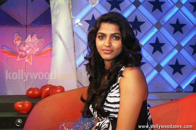 Sexy Dhansika In Polimer Tv Pictures