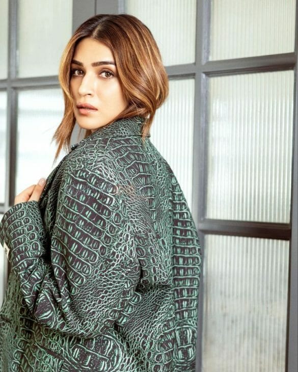 Sexy Kriti Sanon In A Rusty Green Outfit Photos 03 238638 Kollywood