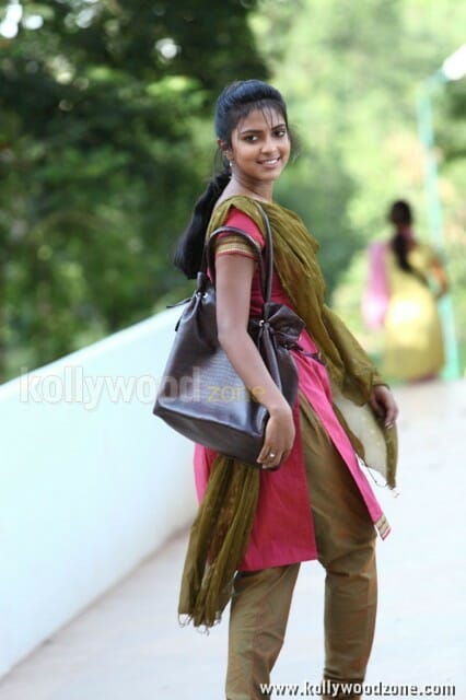 Sexy Mallu Girl Amala Paul Stills