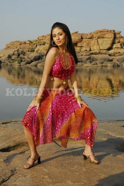 Sexy Sada Actress Stills