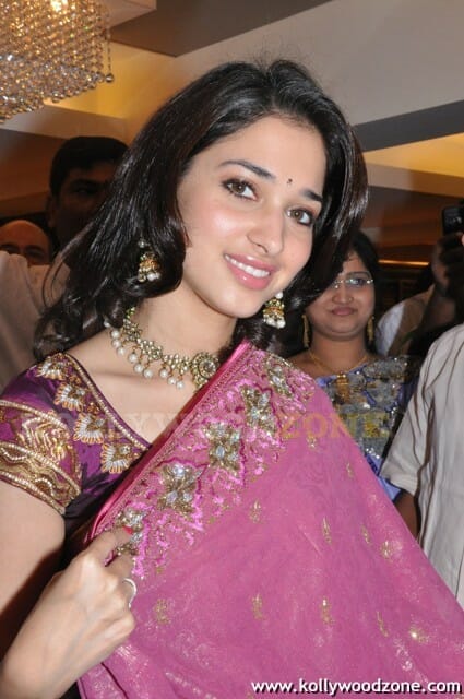 Sexy Tamanna At Kalaniketan Showroom Photos