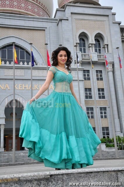 Sexy Tamanna Stills In Venghai Movie