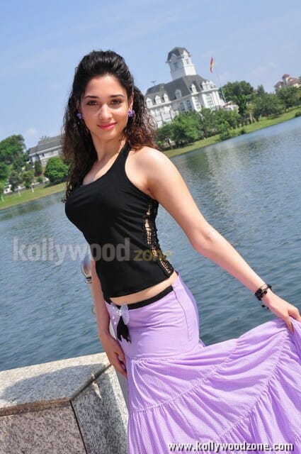 Sexy Tamanna Stills In Venghai Movie